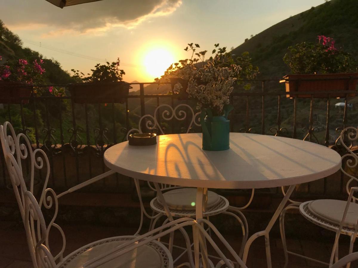 Borgo Manca Suite Sasso di Castalda Zewnętrze zdjęcie