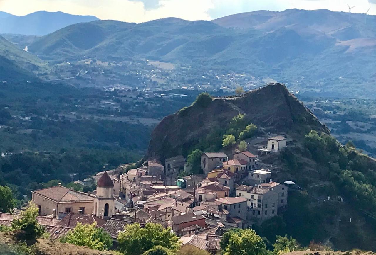 Borgo Manca Suite Sasso di Castalda Zewnętrze zdjęcie